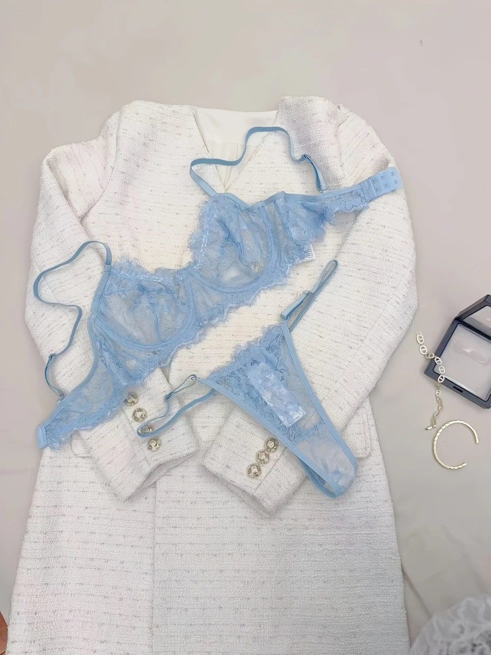 Isblå Spetsunderklädesset